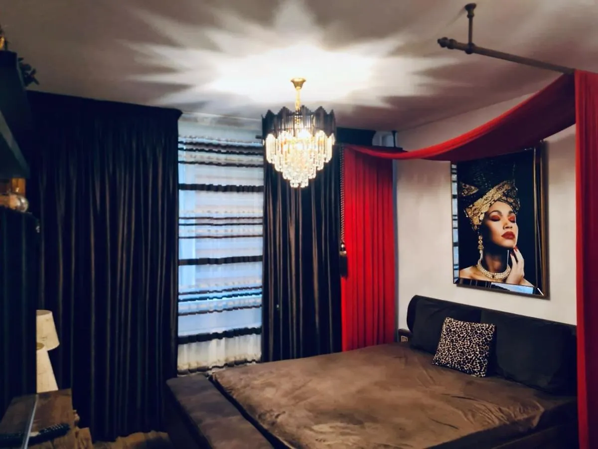 Liam Studio Bucureşti Apartament